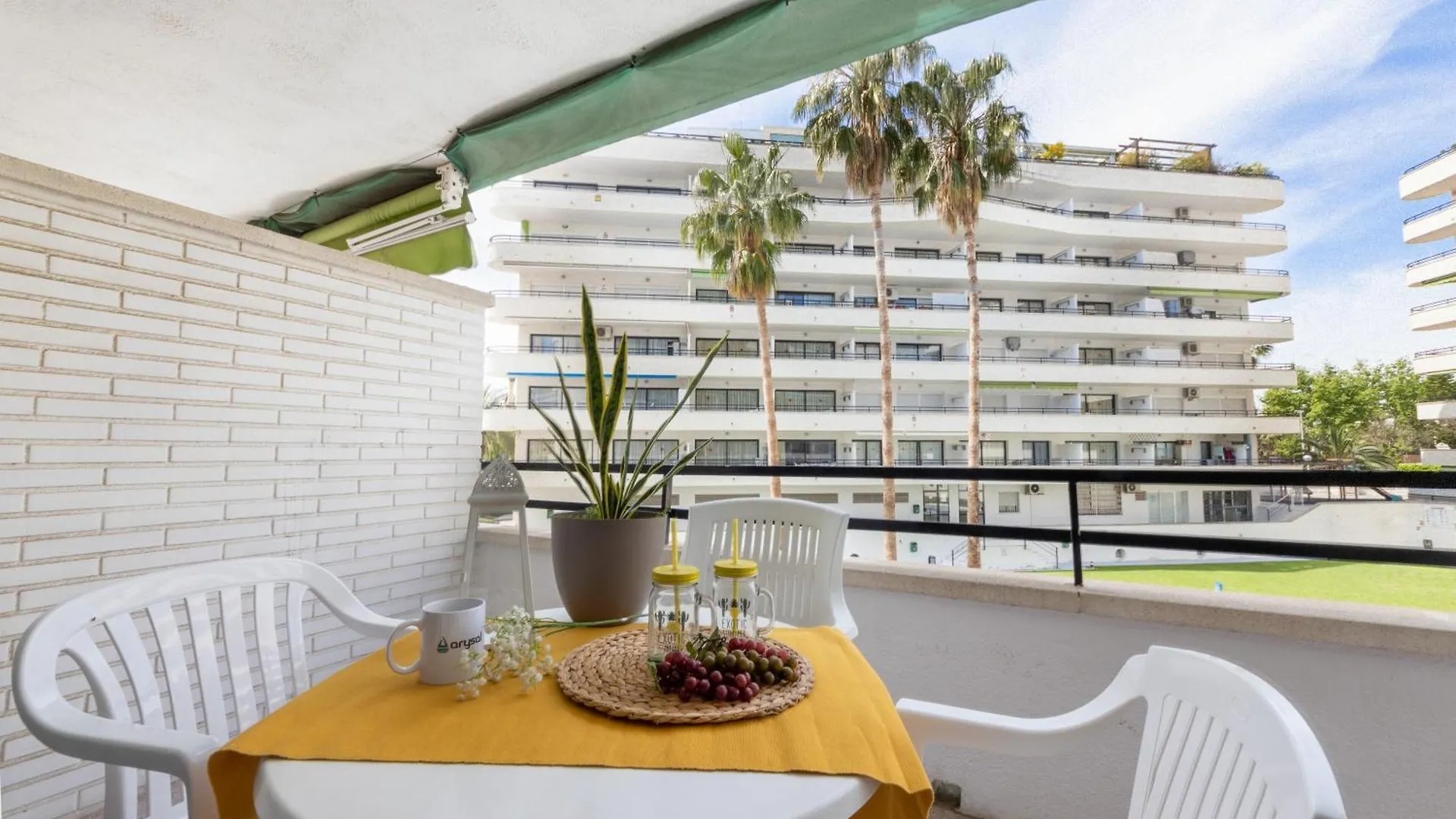 Montecarlo-Complejo Riviera Lejlighed Salou